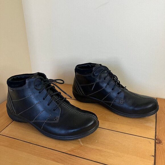 ECCO Black Leather Lace Up Ankle Boots Gore-Tex Waterproof Women's US 7 EU 38 - Picture 1 of 9